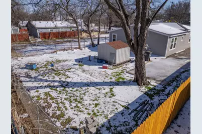 603 E Willingham Street, Cleburne, TX 76031 - Photo 22