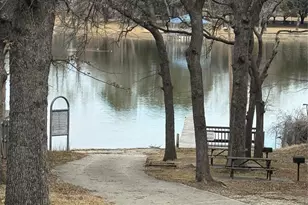 208 Shoreline Dr, Azle, TX 76020 - Photo 22