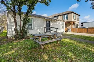 2819 Alabama Ave, Dallas, TX 75216 - Photo 10