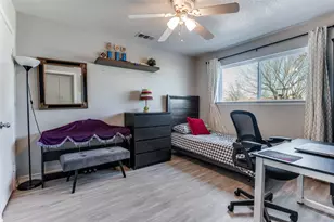 2214 W 11th St, Irving, TX 75060 - Photo 10