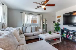 2214 W 11th St, Irving, TX 75060 - Photo 2