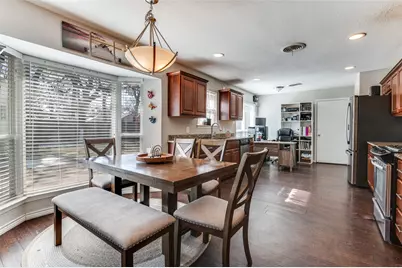 2214 W 11th Street, Irving, TX 75060 - Photo 4