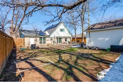 2214 W 11th Street, Irving, TX 75060 - Photo 12