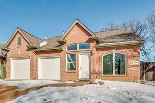 1800 Hyde Park Ct, Flower Mound, TX 75028 - Photo 2