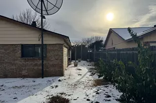 4717 Redwood Dr, Garland, TX 75043 - Photo 16