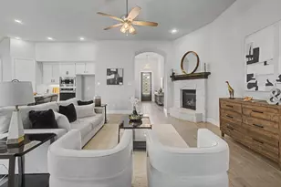 1101 Claiborne Dr, Aubrey, TX 76227 - Photo 6