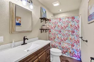 8489 Three Creek Ct, Granbury, TX 76049 - Photo 18