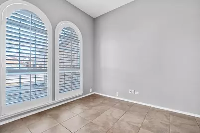 4425 Forsyth Lane, Grand Prairie, TX 75052 - Photo 2