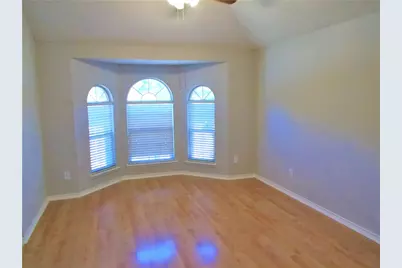 914 Heritage Parkway S, Allen, TX 75002 - Photo 6