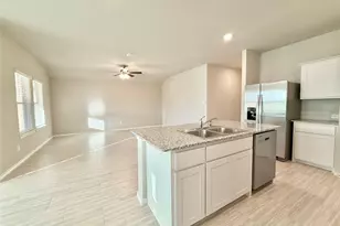 8437 Hollymead Ln, Fort Worth, TX 76131 - Photo 10