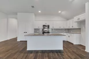 11605 Alpine Springs Dr, Aubrey, TX 76227 - Photo 6