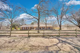 2206 Bells Chapel Rd, Waxahachie, TX 75165 - Photo 6