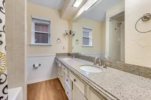 9141 Loma Vista Dr, Dallas, TX 75243 - Photo 26