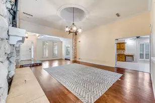 9141 Loma Vista Dr, Dallas, TX 75243 - Photo 16