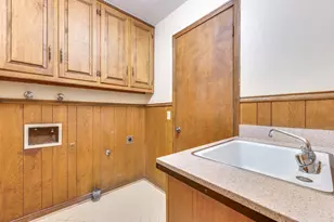 9141 Loma Vista Dr, Dallas, TX 75243 - Photo 18