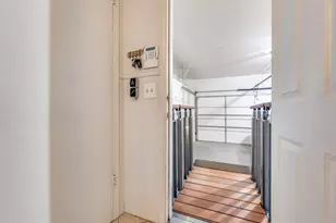 9141 Loma Vista Dr, Dallas, TX 75243 - Photo 22