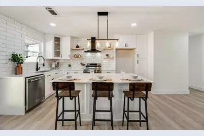 2014 Rose Hill Road, Carrollton, TX 75007 - Photo 6