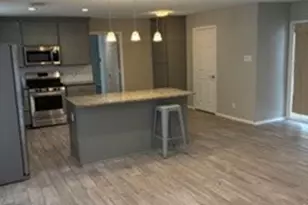 1131 Forester Dr, Dallas, TX 75216 - Photo 10