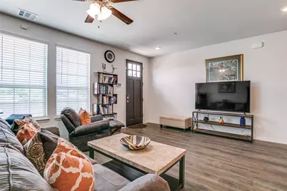 2402 Eureka Way, Lewisville, TX 75056 - Photo 4