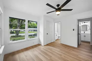 512 Shadowbrook Ln, Hurst, TX 76053 - Photo 32