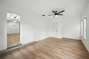 512 Shadowbrook Ln, Hurst, TX 76053 - Photo 24