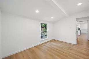 512 Shadowbrook Ln, Hurst, TX 76053 - Photo 16