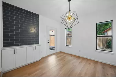 512 Shadowbrook Lane, Hurst, TX 76053 - Photo 12