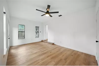 512 Shadowbrook Lane, Hurst, TX 76053 - Photo 18