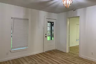 1046 W Collins St, Denison, TX 75020 - Photo 4