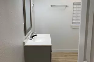 1046 W Collins St, Denison, TX 75020 - Photo 24