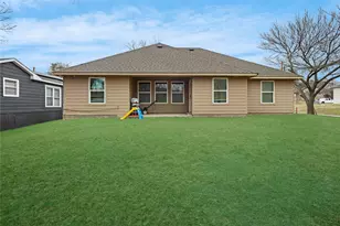 1317 Dacki Ave, Dallas, TX 75211 - Photo 32