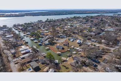 4504 E Kenwood Court, Granbury, TX 76049 - Photo 30