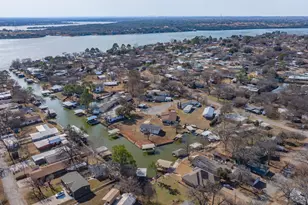 4504 E Kenwood Ct, Granbury, TX 76049 - Photo 30