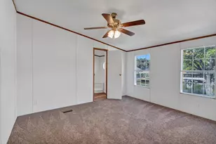 4504 E Kenwood Ct, Granbury, TX 76049 - Photo 10