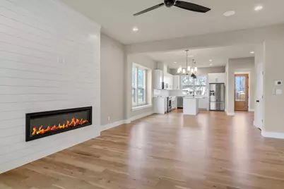 207 W 7th Street, Justin, TX 76247 - Photo 12