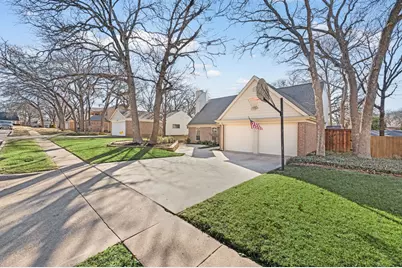 1707 Acorn Drive, Euless, TX 76039 - Photo 8