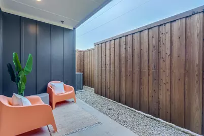 3940 Spring Valley Road #1, Farmers Branch, TX 75001 - Photo 18