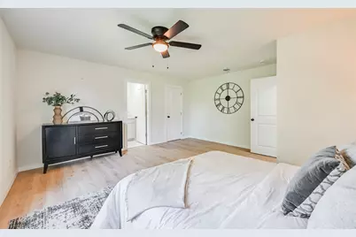 3209 Longmeade Drive, Farmers Branch, TX 75234 - Photo 16