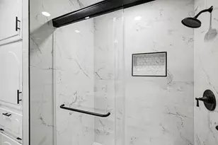 718 E Pecan St, Hurst, TX 76053 - Photo 18