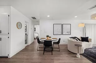 718 E Pecan St, Hurst, TX 76053 - Photo 8