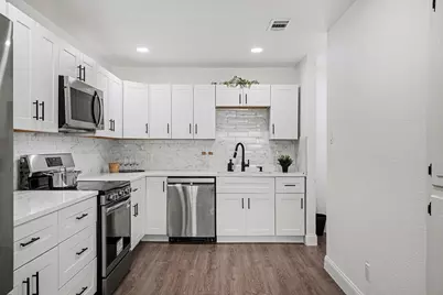 718 E Pecan Street #718, Hurst, TX 76053 - Photo 10