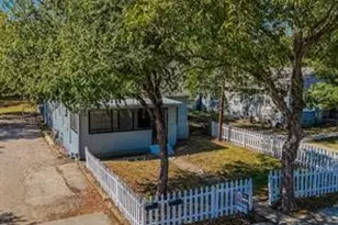 519 Sunnyside Ave, Cockrell Hill, TX 75211 - Photo 24