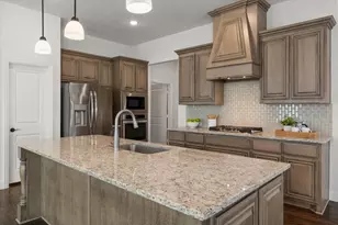 137 Fireberry Dr, Glenn Heights, TX 75154 - Photo 4