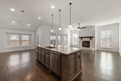 137 Fireberry Drive, Glenn Heights, TX 75154 - Photo 2