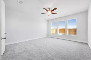 406 Chatham Dr, Little Elm, TX 75068 - Photo 8