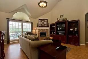 10118 St Georges Dr, Rowlett, TX 75089 - Photo 6