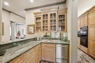 5 Sarah Nash Ct, Dallas, TX 75225 - Photo 18