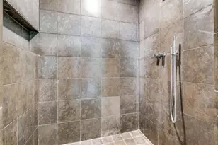 2430 Victory Park Ln, Dallas, TX 75219 - Photo 26