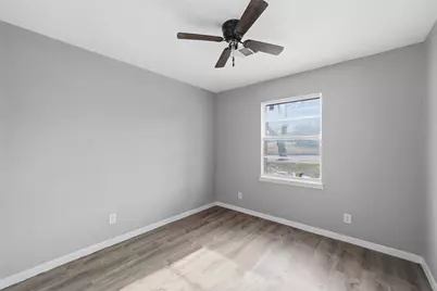 3901 Hiland Drive, Beverly Hills, TX 76711 - Photo 8