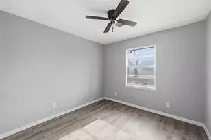 3901 Hiland Dr, Beverly Hills, TX 76711 - Photo 8